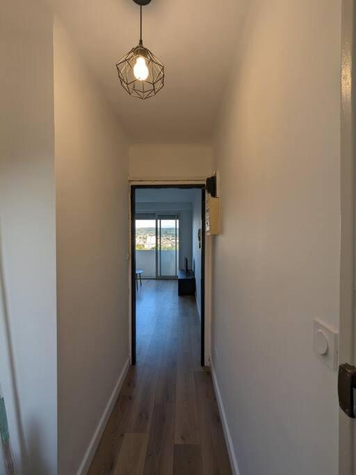 Appartement - Vue Imprenable Sur La Cite Medievale - Parking Gratuit - Climatise Carcassonne